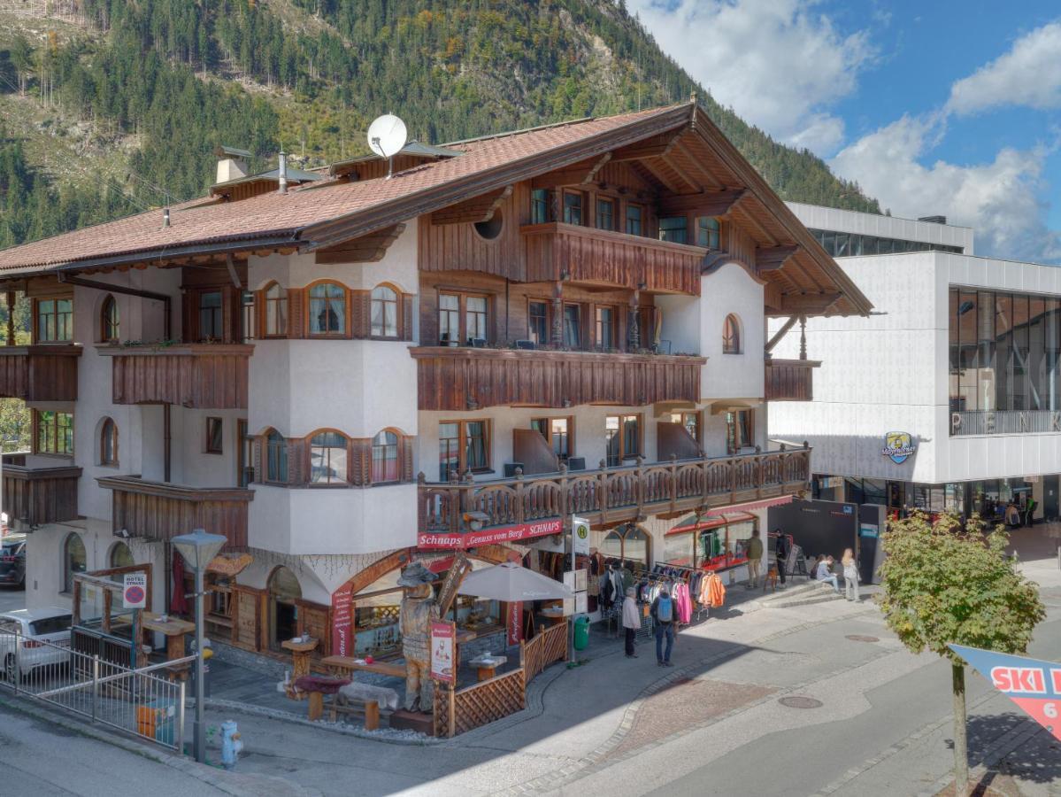 Center Rooms & Apartments Mayrhofen Extérieur photo