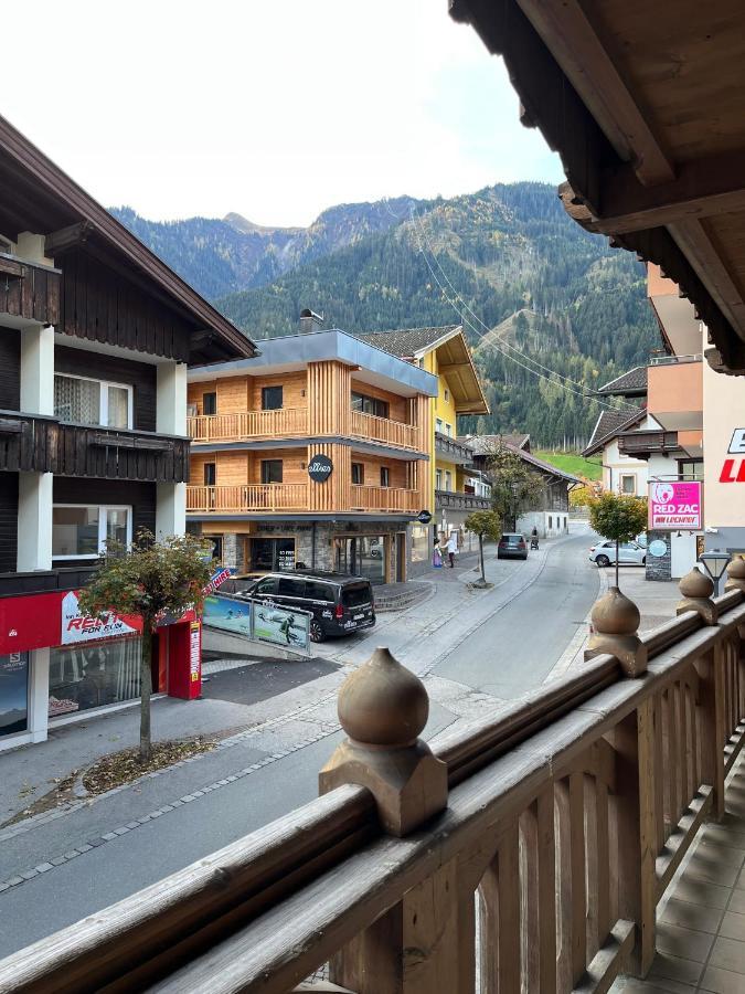 Center Rooms & Apartments Mayrhofen Extérieur photo